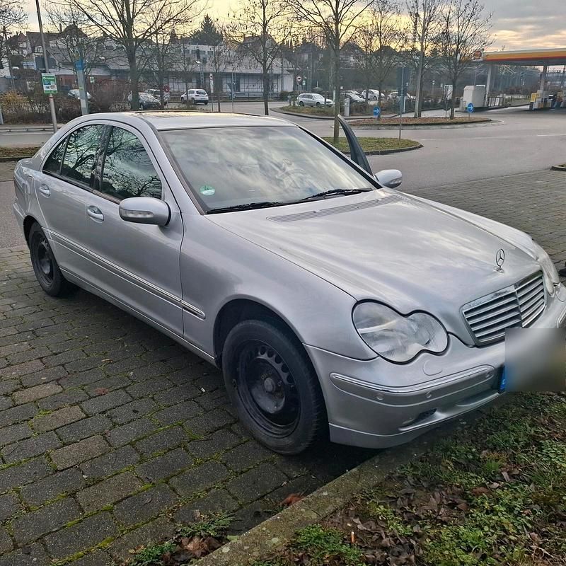 Silber Gebraucht 2000 Mercedes 200 Limousine | 3.650 € - Bild 1/4