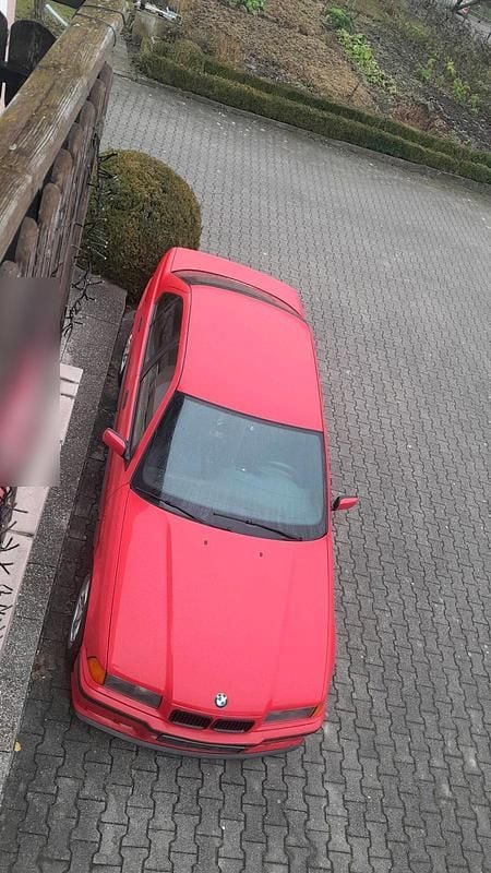 Gebraucht BMW 318 116 PS (85 kW) 2000 Rot Limousine