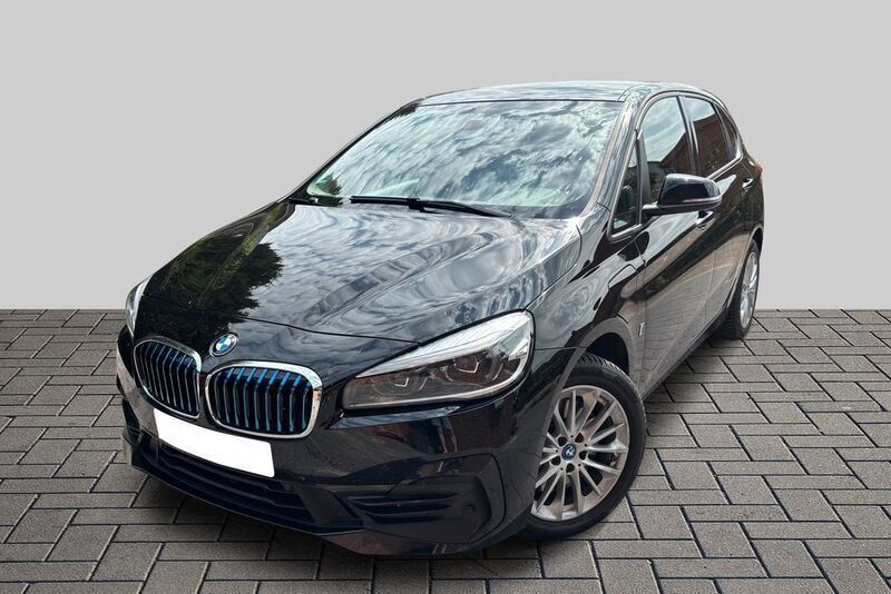 Schwarz Gebraucht 2018 BMW 225 Active Tourer iPerformance Van / Kleinbus | 17.900 € (Fairer Preis) - Bild 1/4
