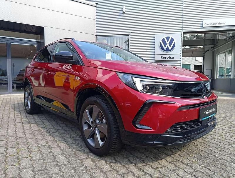 Gebraucht Opel Grandland X GS Line 131 PS (96 kW) 2024 Lackierung bright red/metallic klarlack SUV