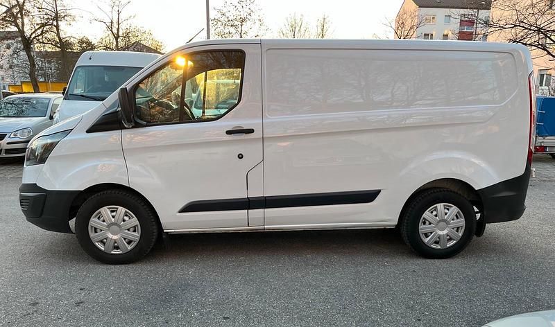 Gebraucht Ford Transit Custom 100 PS (73 kW) 2015 Weiß Kombi