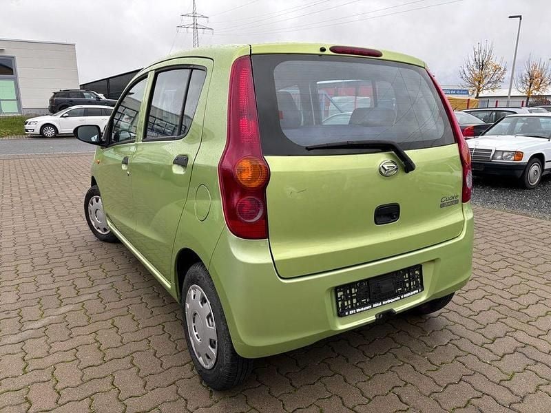 Gebraucht Daihatsu Cuore 69 PS (50 kW) 2007 Grün Kleinwagen