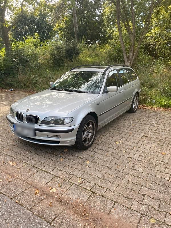 Silber Gebraucht 2001 BMW 325 Kombi | 1.800 € (Superpreis) - Bild 1/4
