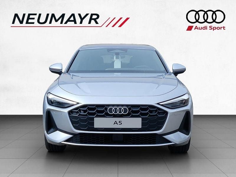 Gebraucht Audi A5 Ambiente 204 PS (150 kW) 2025 Silber Limousine