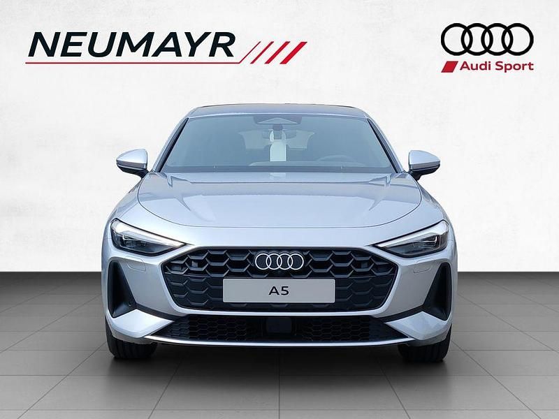 Gebraucht Audi A5 Sport 204 PS (150 kW) 2025 Silber Limousine
