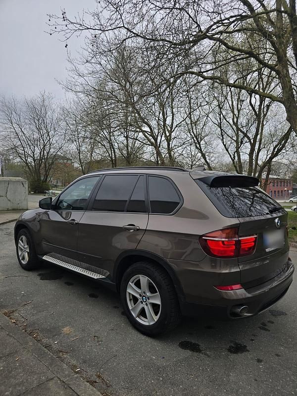 Second-hand BMW X5 245 CP (180 kW) 2012 Maro SUV