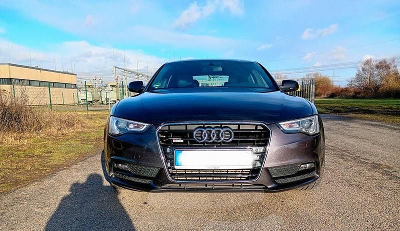 Schwarz Gebraucht 2013 Audi A5 Sportback Ambiente Kleinwagen | 13.500 € (Fairer Preis) - Bild 1/4