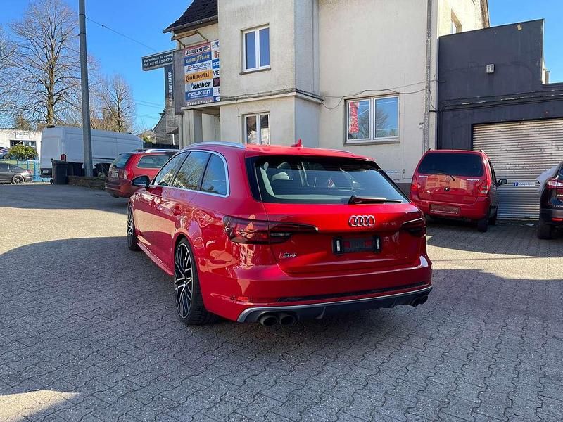 Gebraucht Audi S4 354 PS (260 kW) 2018 Tangorot metallic Kombi