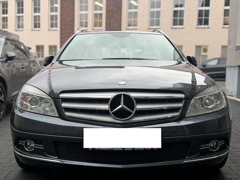 Gebraucht Mercedes C180 Avantgarde 156 PS (114 kW) 2010 Grau Kombi