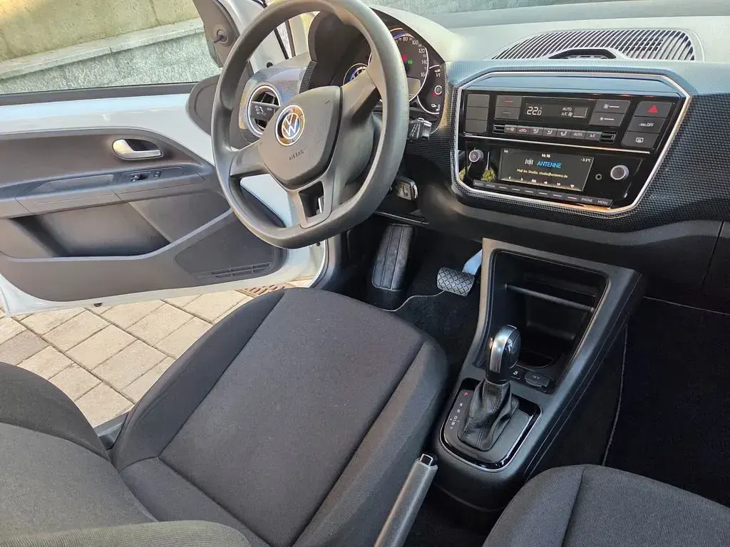 Gebraucht VW e-up! Style 61 kW (83 PS) 2021 Weiß Kleinwagen