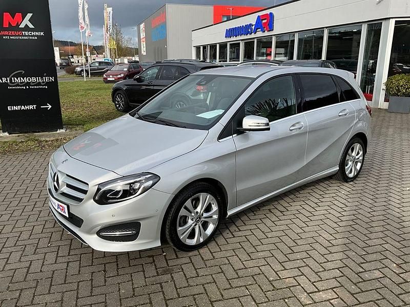 Gebraucht Mercedes 220 Style 170 PS (125 kW) 2018 Silber Limousine