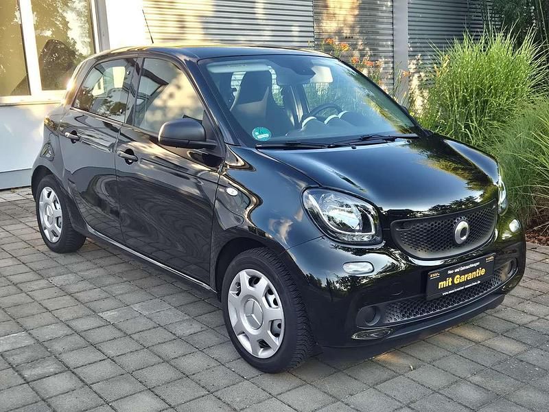Schwarz Gebraucht 2019 Smart ForFour Basis Kleinwagen | 7.490 € (Fairer Preis) - Bild 1/4