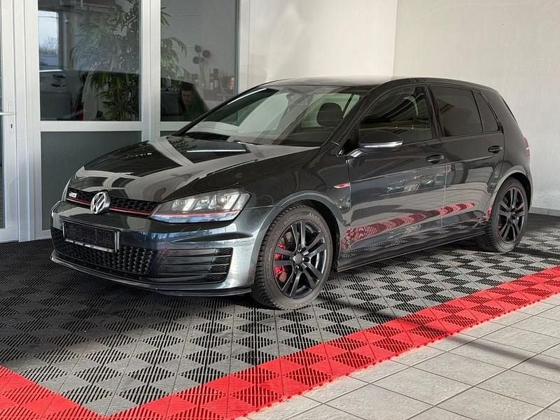 Grau Gebraucht 2014 VW Golf GTI Limousine | 12.290 € (Superpreis) - Bild 1/4