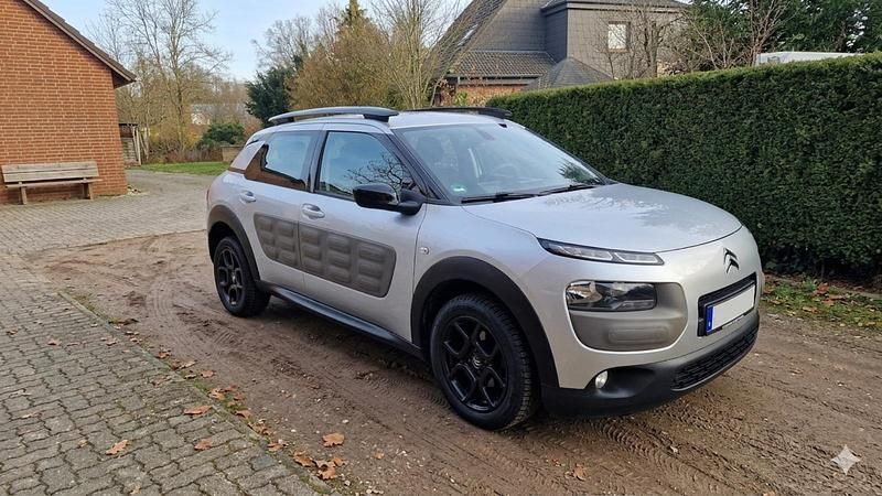 Gebraucht Citroën C4 Feel 99 PS (72 kW) 2016 Silber Limousine