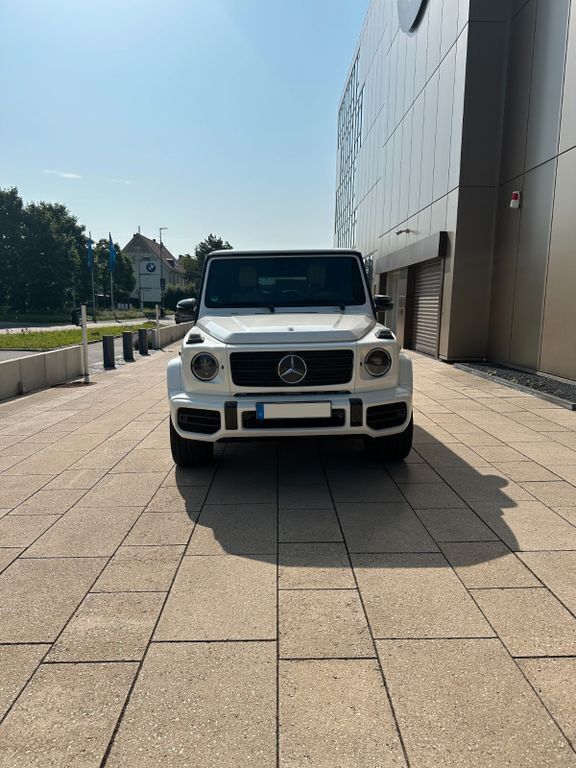 Weiß Gebraucht 2019 Mercedes G500 AMG line SUV | 135.000 € - Bild 1/4