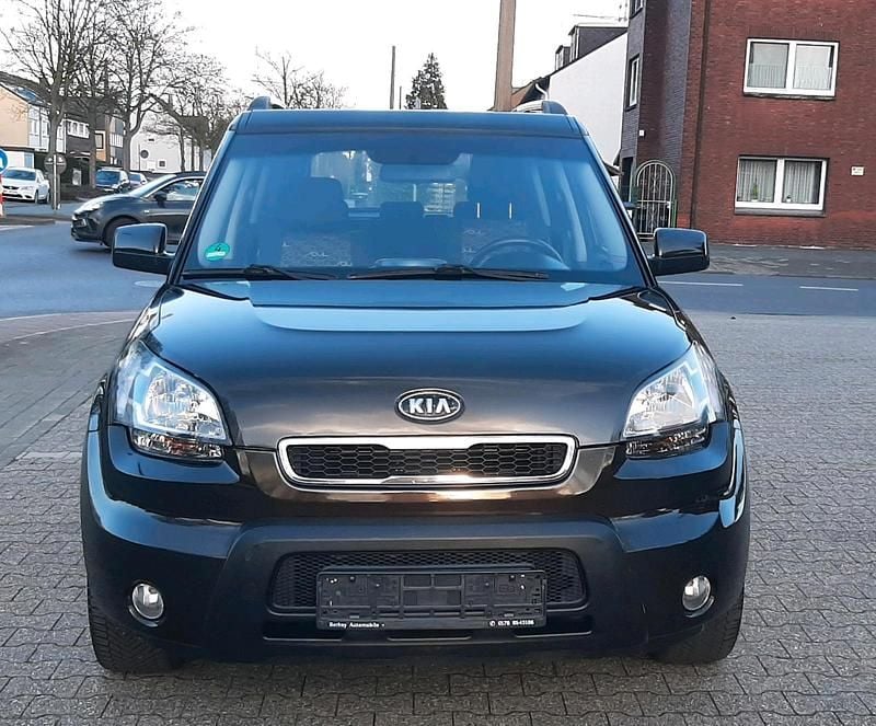 Gebraucht Kia Soul 127 PS (93 kW) 2011 Grau SUV