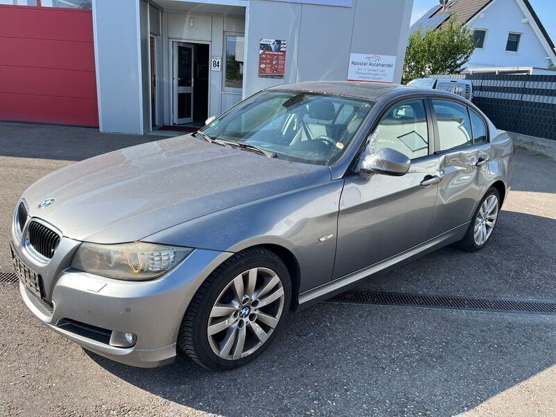 Grau Gebraucht 2011 BMW 318 Limousine | 3.999 € (Superpreis) - Bild 1/4