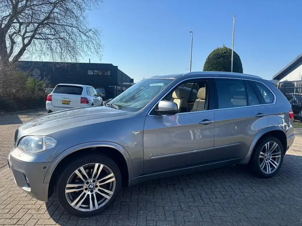 Gebraucht BMW X5 M Sport 245 PS (180 kW) 2011 Grau SUV