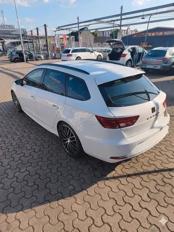 Używany Seat Leon ST CUPRA 290 KM (213 kW) 2016 Biały Kombi