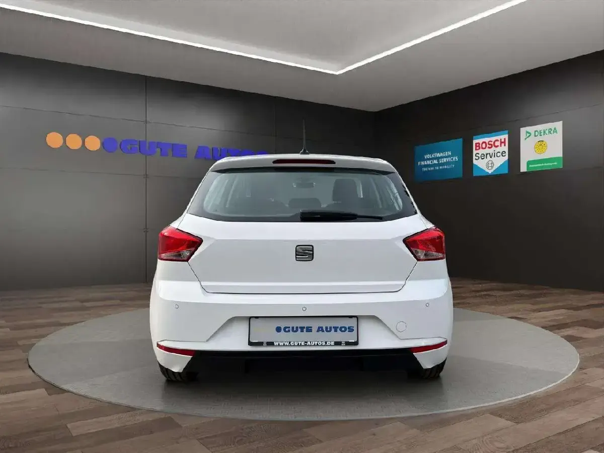 Gebraucht Seat Ibiza 80 PS (58 kW) 2022 "candy" weiss Kleinwagen