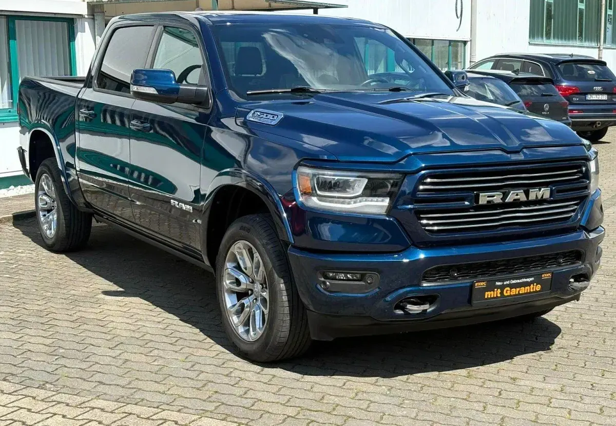 Gebraucht RAM 1500 401 PS (294 kW) 2024 Blau Pickup