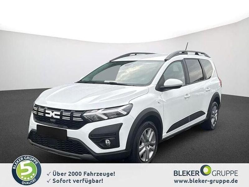 Gebraucht Dacia Jogger Expression 110 PS (80 kW) 2023 Gletscher weiss Van / Kleinbus