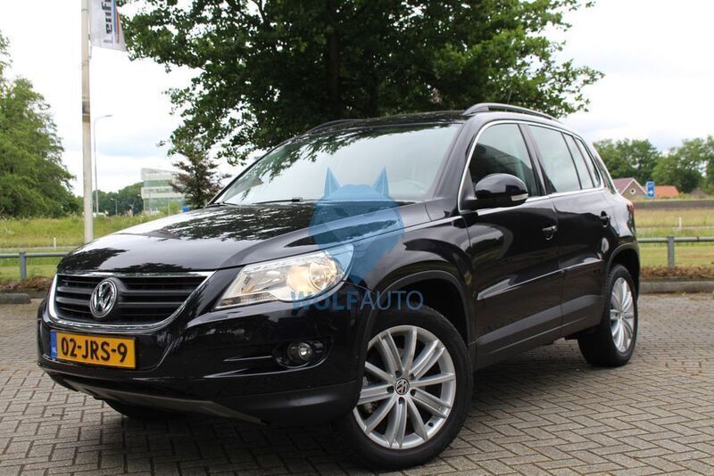 Schwarz Gebraucht 2007 VW Tiguan SUV | 7.952 € - Bild 1/4
