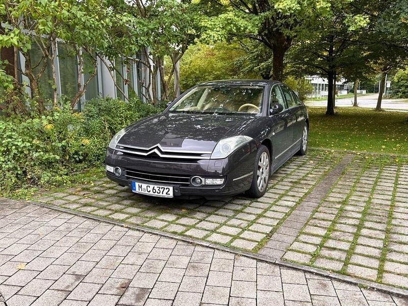 Braun Gebraucht 2007 Citroën C6 Exclusive Limousine | 7.900 € (Fairer Preis) - Bild 1/4