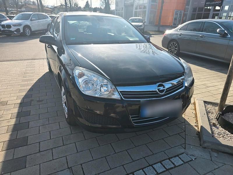Gebraucht Opel Astra S 90 PS (66 kW) 2008 Schwarz Kleinwagen