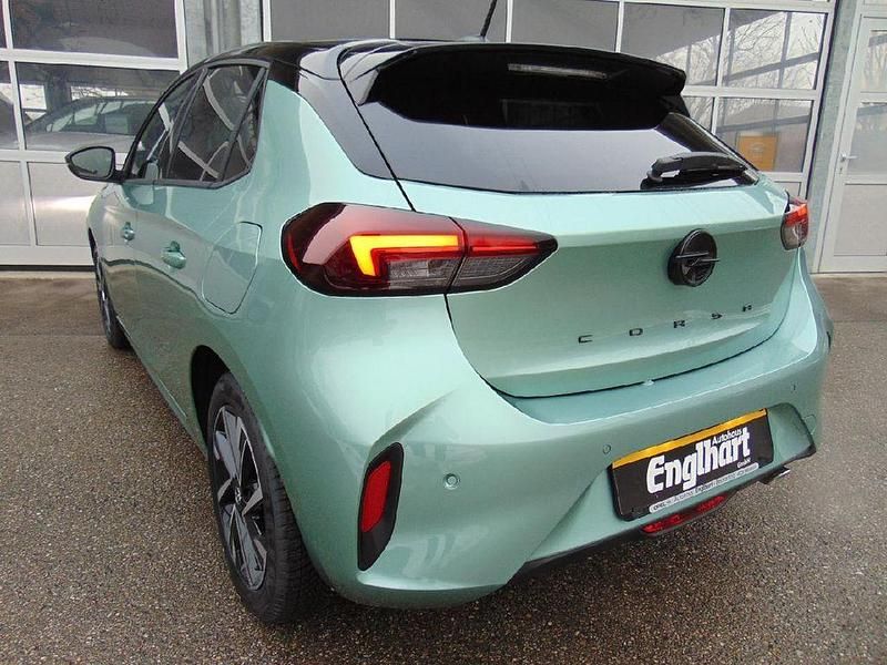 Gebraucht Opel Corsa 101 PS (74 kW) 2026 Grün Limousine
