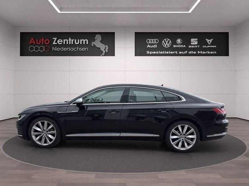Gebraucht VW Arteon Elegance 190 PS (139 kW) 2018 Deep black pearlescent Limousine