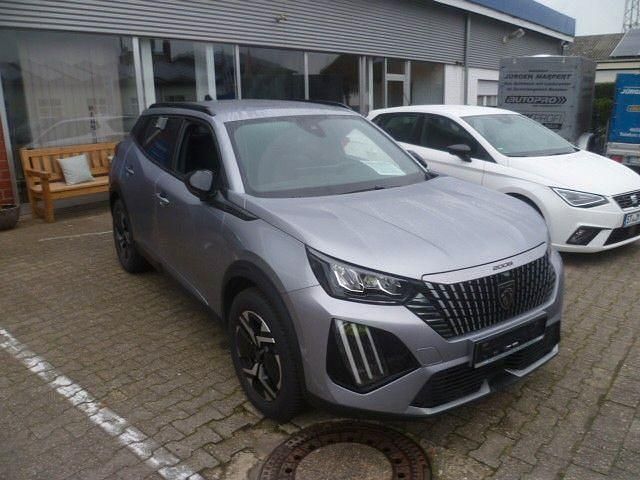 Gebraucht Peugeot 2008 Allure 131 PS (96 kW) 2024 Gris artense SUV