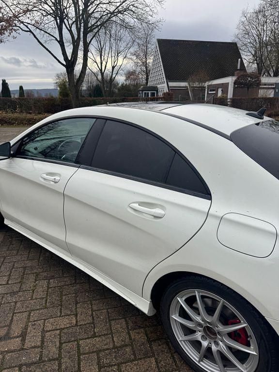 Gebraucht Mercedes CLA250 AMG 218 PS (160 kW) 2016 Weiß Coupé