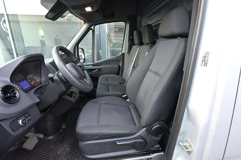 Gebraucht Mercedes Sprinter 150 PS (110 kW) 2021 Iridiumsilber metallic Van