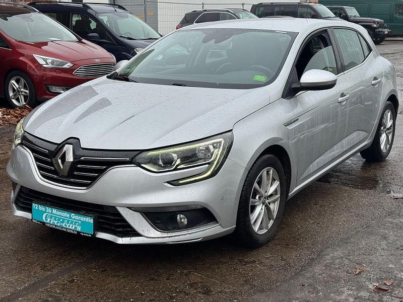 Gebraucht Renault Mégane IV Intens 132 PS (97 kW) 2016 Silber Kleinwagen