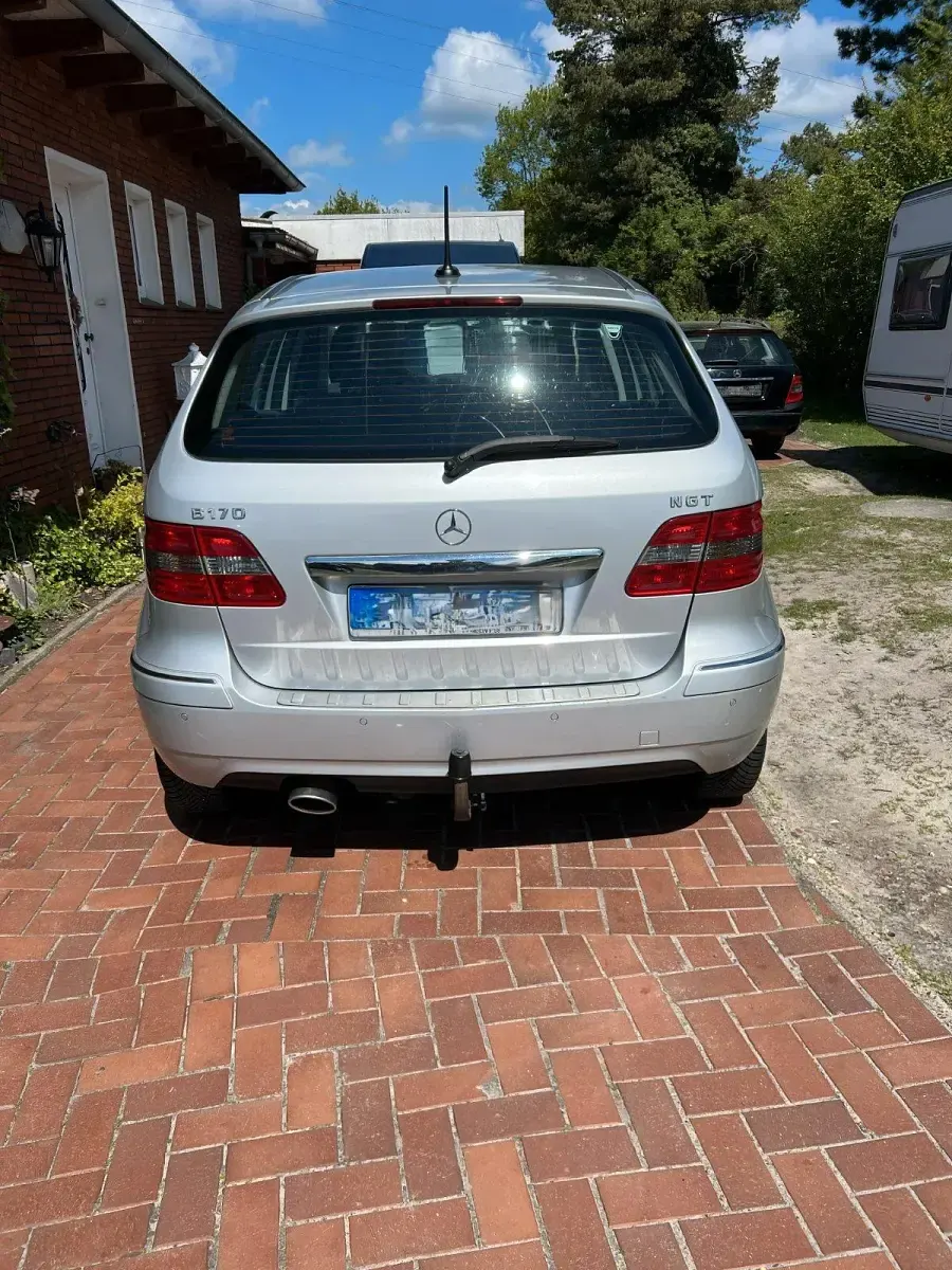 Gebraucht Mercedes B170 116 PS (85 kW) 2008 Silber Van / Kleinbus
