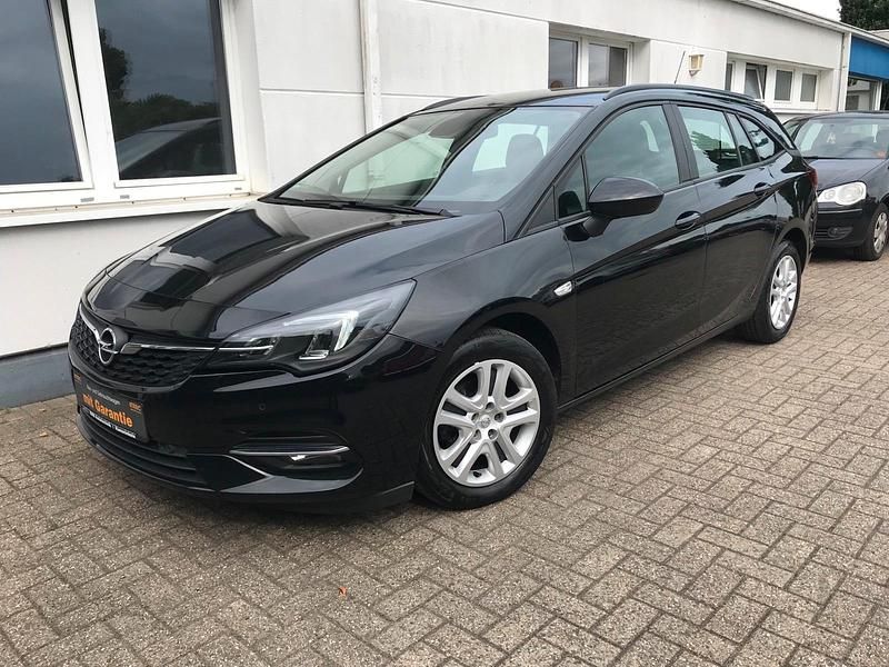 Gebraucht Opel Astra Business Edition 122 PS (89 kW) 2021 Schwarz Kombi