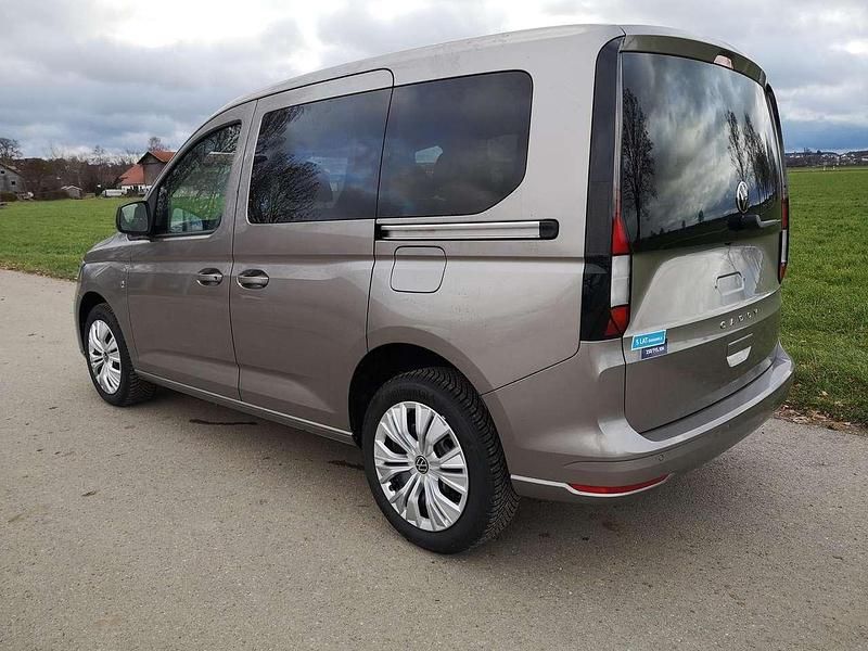 Neu VW Caddy Basis 102 PS (75 kW) 2026 Mojave beige metallic Van / Kleinbus