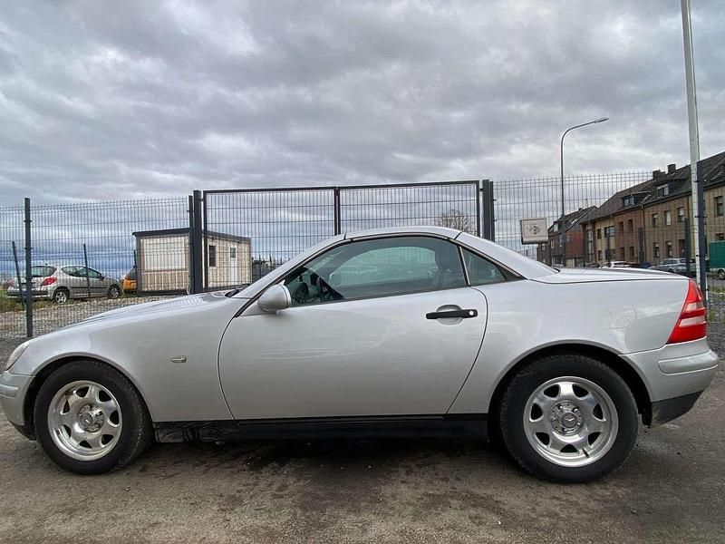 Gebraucht Mercedes SLK200 136 PS (100 kW) 1999 Silber Cabrio