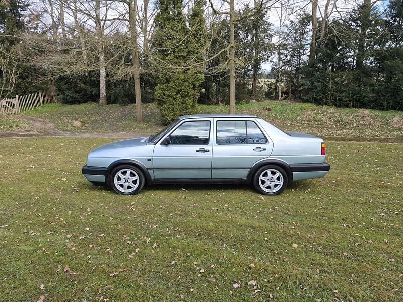 Second-hand VW Jetta 72 CP (52 kW) 1991 Verde Berlinǎ
