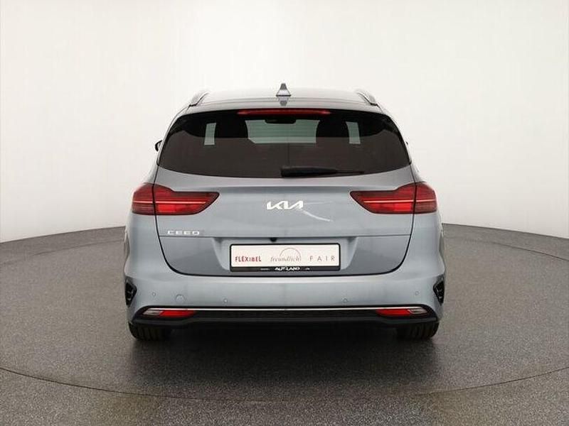 Neu Kia Ceed 140 PS (102 kW) 2025 Andere Kleinwagen