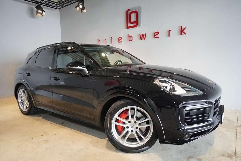 Schwarz Gebraucht 2019 Porsche Cayenne S Sport SUV | 63.741 € (Fairer Preis) - Bild 1/3