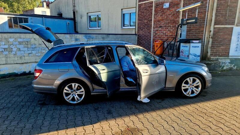 Grau Gebraucht 2008 Mercedes C220 Kombi | 4.000 € (Superpreis) - Bild 1/4