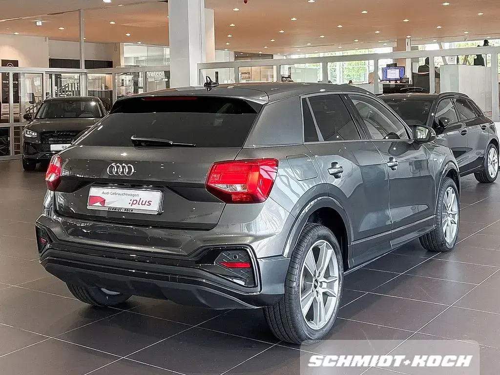 Gebraucht Audi Q2 S-Line 150 PS (110 kW) 2025 Daytonagrau perleffekt SUV