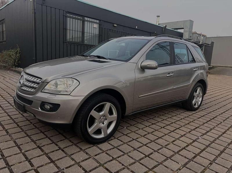 Gebraucht Mercedes ML280 190 PS (139 kW) 2006 Cubanitsilber  metallic SUV