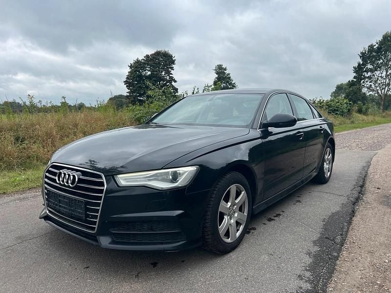 Schwarz Gebraucht 2017 Audi A6 Comfort Limousine | 13.000 € - Bild 1/4