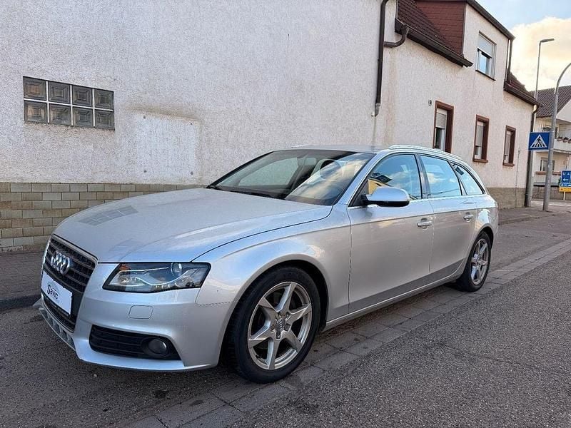 Silber Gebraucht 2010 Audi A4 Ambition Kombi | 6.499 € (Guter Preis) - Bild 1/4