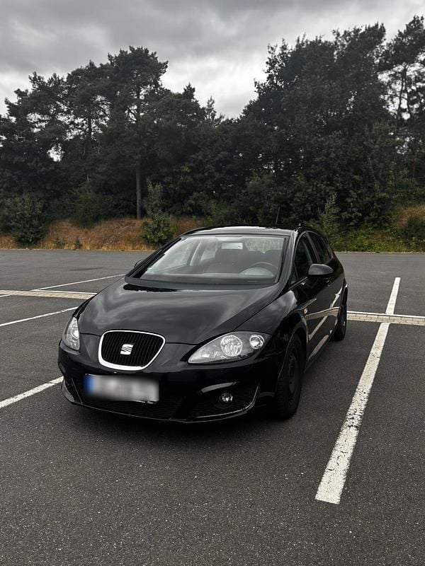 Schwarz Gebraucht 2011 Seat Leon Kleinwagen | 5.200 € (Fairer Preis) - Bild 1/4