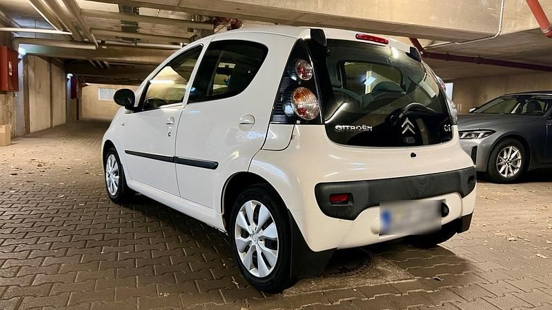 Gebraucht Citroën C1 60 PS (44 kW) 2010 Weiß Kleinwagen