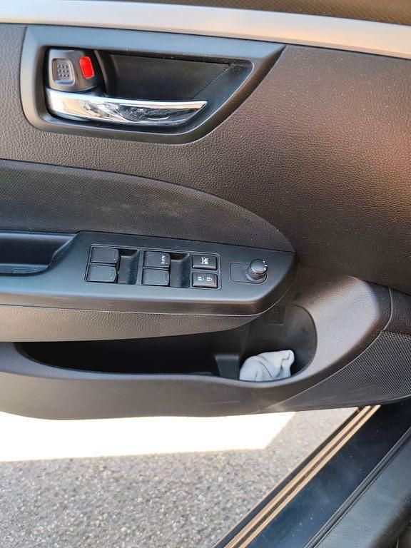 Gebraucht Suzuki Swift Comfort 94 PS (69 kW) 2015 Blau Limousine